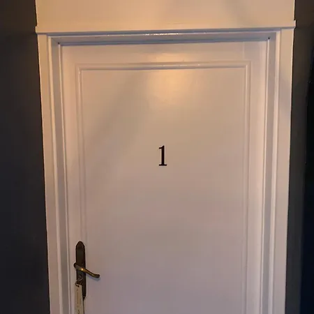 Twelve - Boutique -galway Centre -6 Bed En-suite - Free Parking Casa de Férias