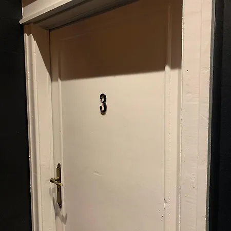 Twelve - Boutique -galway Centre -6 Bed En-suite - Free Parking Casa de Férias Galway