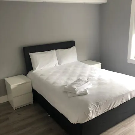 Twelve - Boutique -galway Centre -6 Bed En-suite - Free Parking Ferienhaus